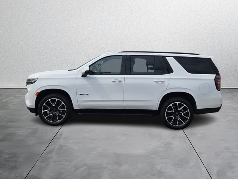 2024 Chevrolet Tahoe RST photo 2