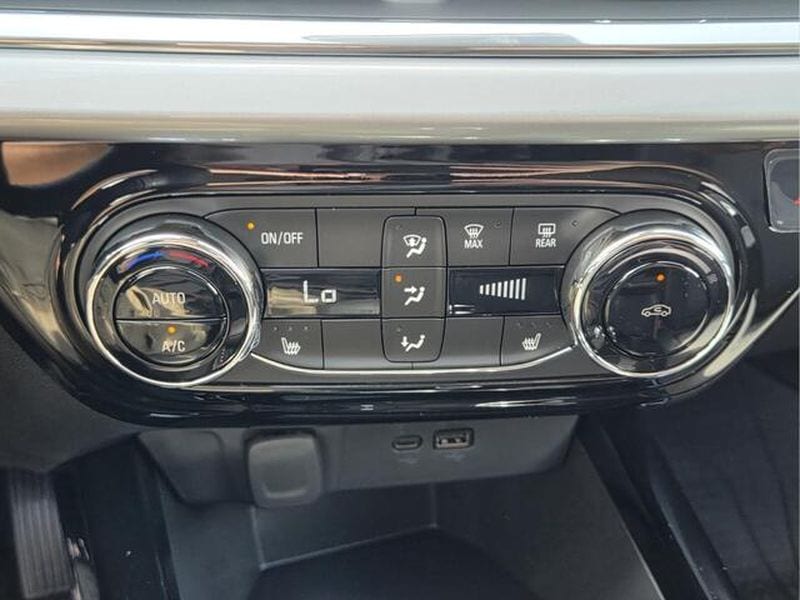 2026 Chevrolet Trax LT - Photo 25