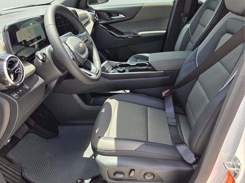 2026 Chevrolet Equinox LT - Photo 10