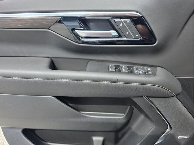 2026 Chevrolet Tahoe Premier - Photo 31