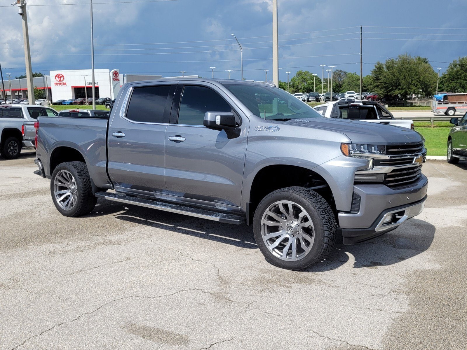 Used 2021 Chevrolet Silverado 1500 High Country with VIN 3GCUYHET0MG280466 for sale in Sebring, FL