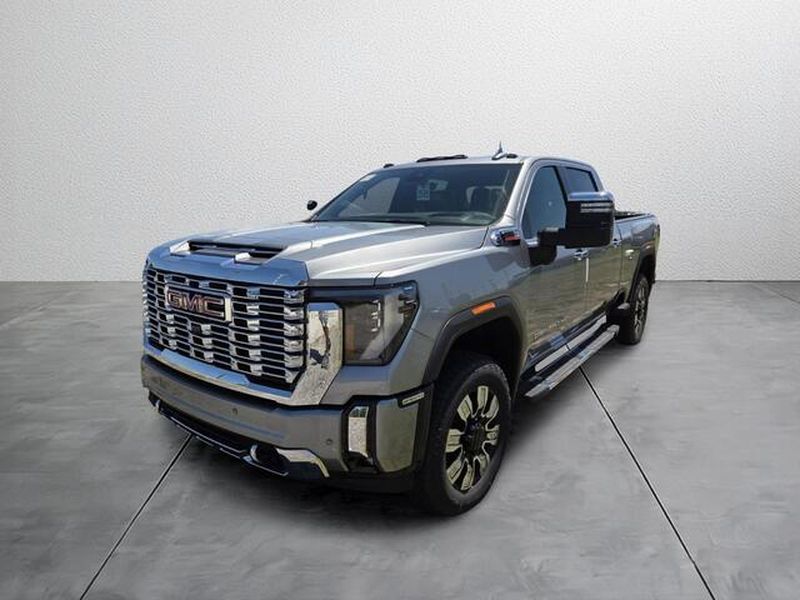 2026 GMC Sierra 4WD Crew Cab Standard Box Denali's photo