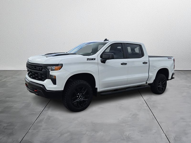 2026 Chevrolet Silverado 1500 Custom Trail Boss photo 2