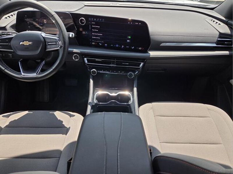 2026 Chevrolet Traverse LT - Photo 17