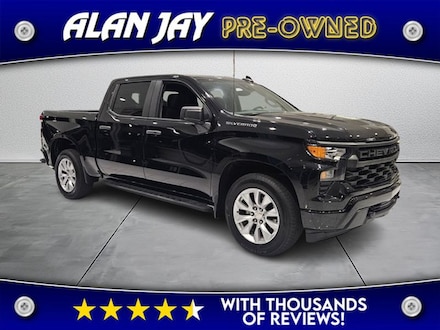 2022 Chevrolet Silverado 1500 Custom Truck