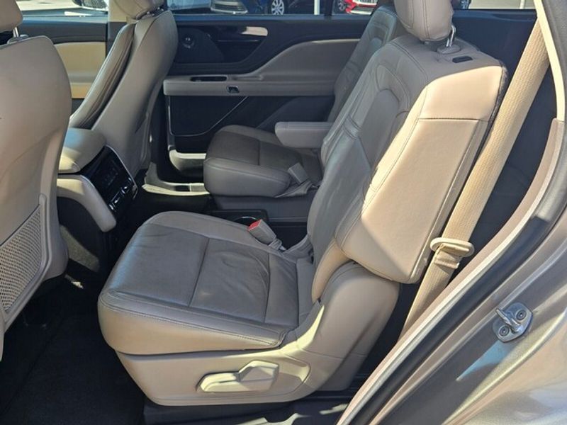 2021 Lincoln Aviator Reserve photo 4