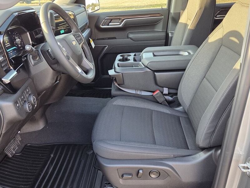 2026 Chevrolet Silverado 1500 LT - Photo 8