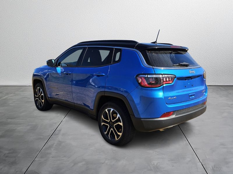2023 Jeep Compass Limited photo 4