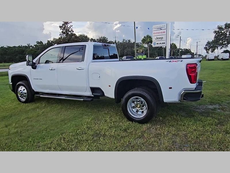 2025 Chevrolet Silverado 3500 HD LTZ - Photo 16
