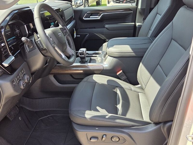 2026 Chevrolet Silverado 1500 RST - Photo 13