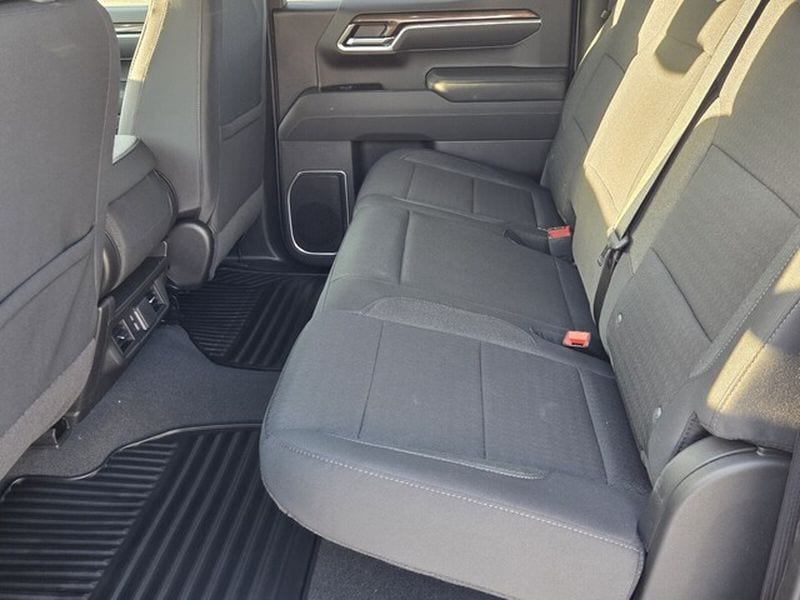 2026 Chevrolet Silverado 1500 LT - Photo 9