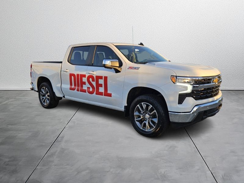 2025 Chevrolet Silverado 1500 LT's photo