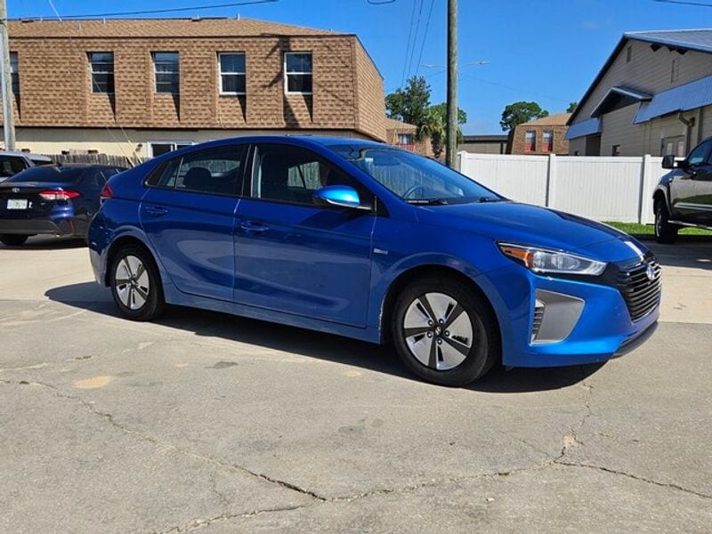 Used 2018 Hyundai IONIQ Blue with VIN KMHC65LC9JU092424 for sale in Wauchula, FL