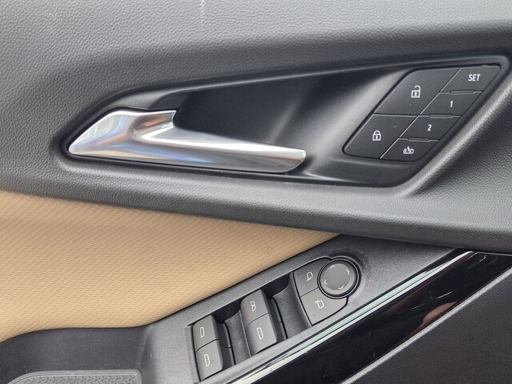 2027 Chevrolet Equinox ACTIV - Photo 24
