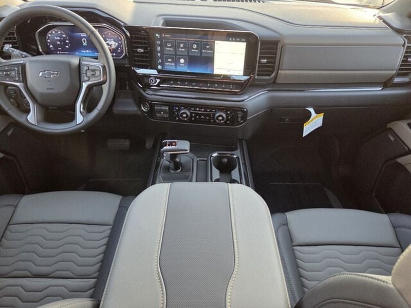 2026 Chevrolet Silverado 1500 ZR2 - Photo 11