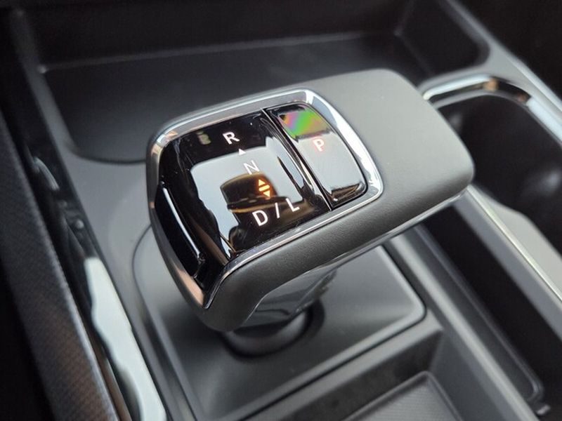 2026 Chevrolet Silverado 1500 ZR2 - Photo 18