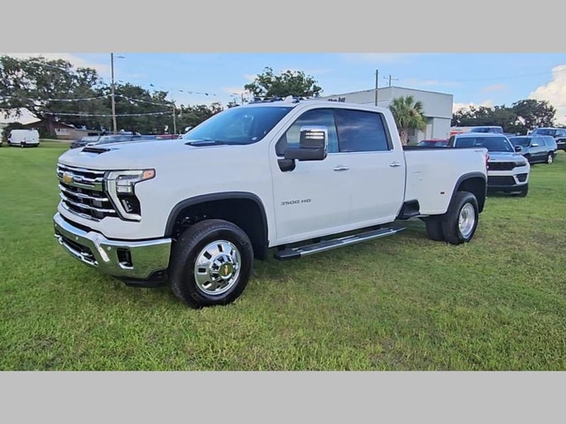 2025 Chevrolet Silverado 3500 HD LTZ - Photo 33