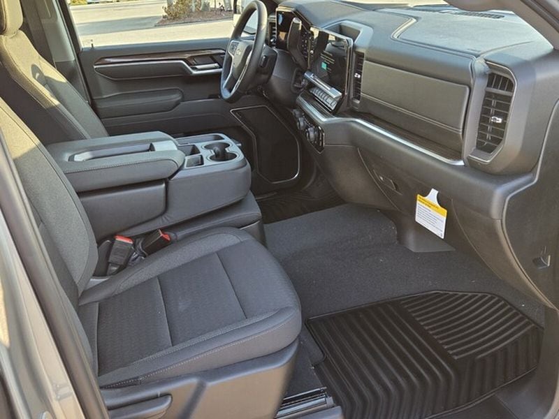 2026 Chevrolet Silverado 1500 LT - Photo 14