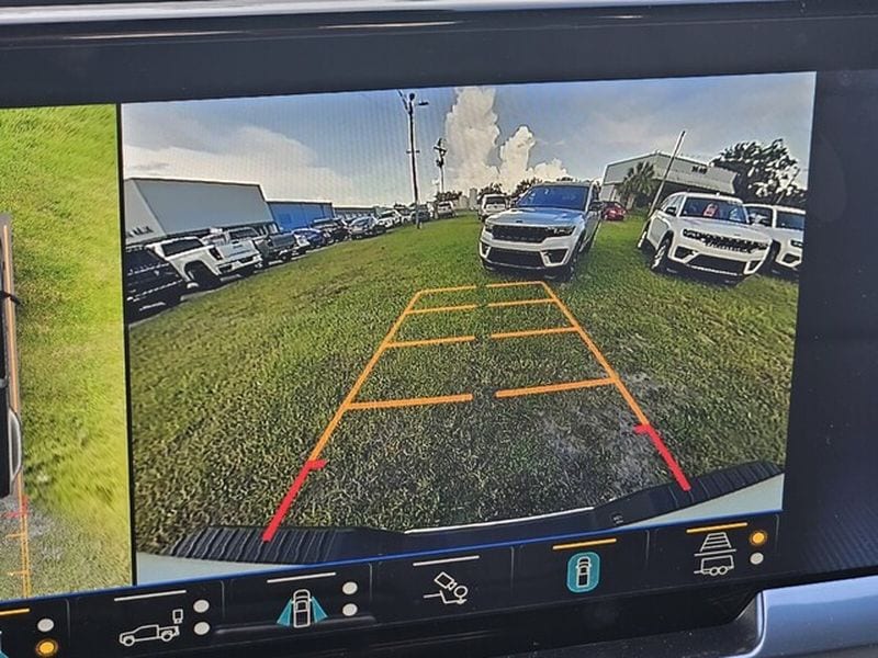 2025 Chevrolet Silverado 3500 HD LTZ - Photo 10