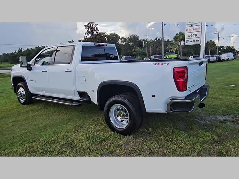 2025 Chevrolet Silverado 3500 HD LTZ - Photo 17