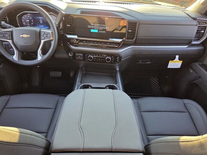 2026 Chevrolet Silverado 2500 HD LTZ - Photo 11