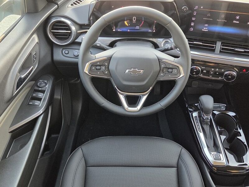 2025 Chevrolet Trax Activ - Photo 10