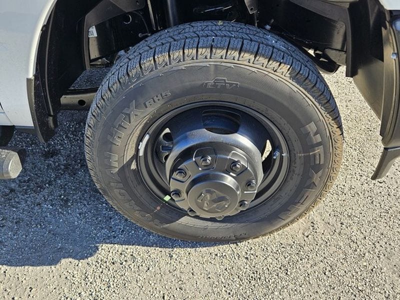 2026 RAM 3500 Tradesman - Photo 16