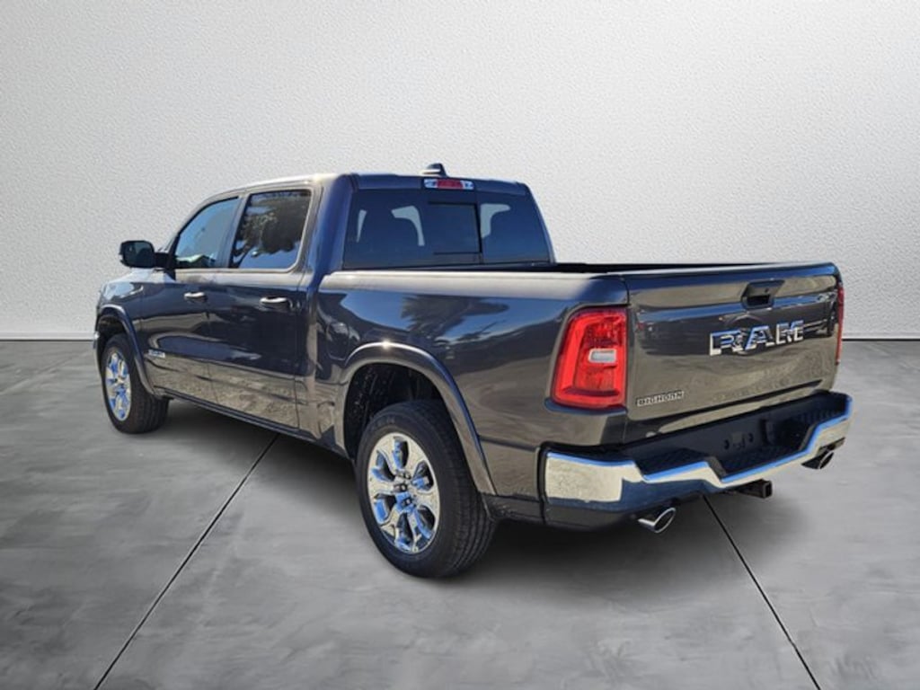 New 2026 Ram 1500 BIG HORN CREW CAB 4X2 5'7 BOX Pickup