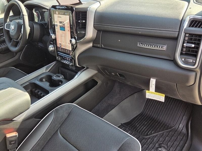 2026 RAM 1500 Laramie - Photo 14