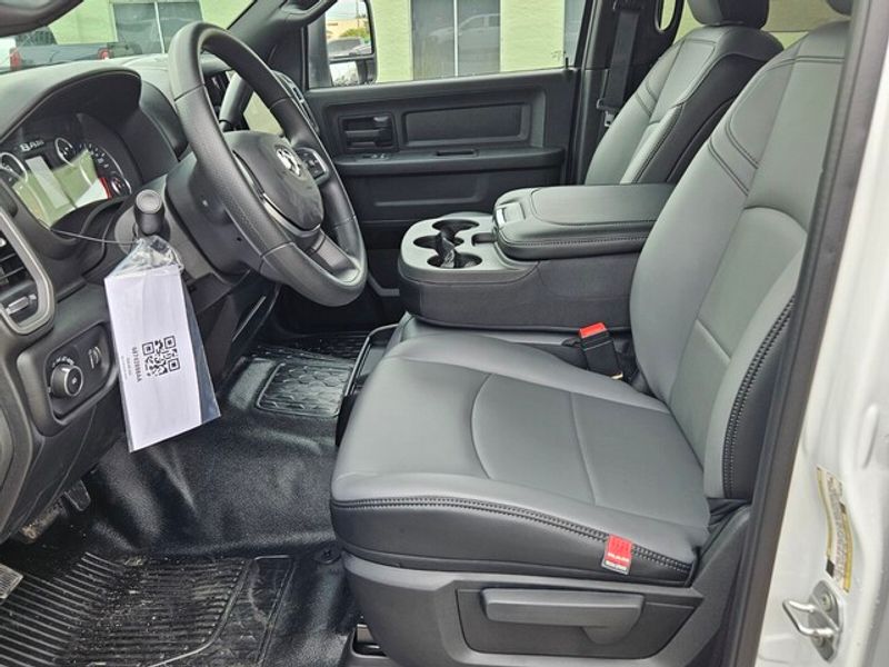 2026 Ram 3500 Tradesman photo 3