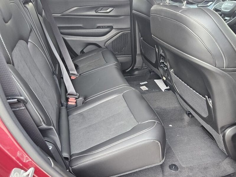 2025 Jeep Grand Cherokee Altitude - Photo 12