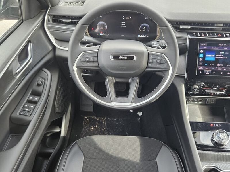 2025 Jeep Grand Cherokee Altitude - Photo 9