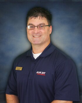 Staff member Miguel Perera from ID_bda86cd051f2