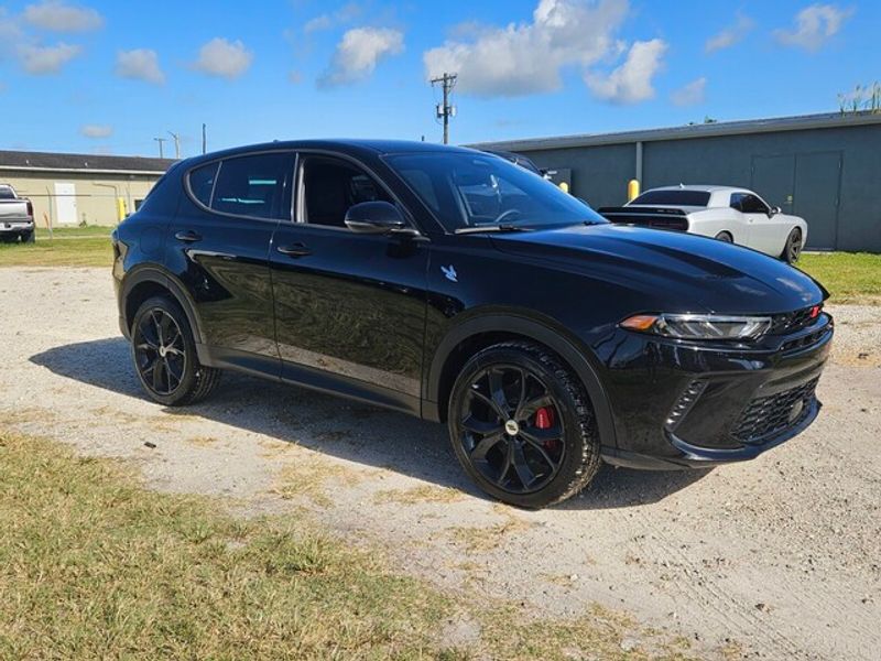 2025 Dodge Hornet GT photo 2