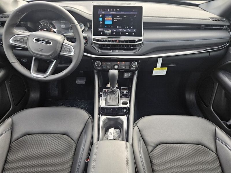 2026 Jeep Compass Altitude - Photo 10