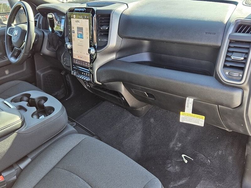 2026 RAM 3500 Tradesman - Photo 15