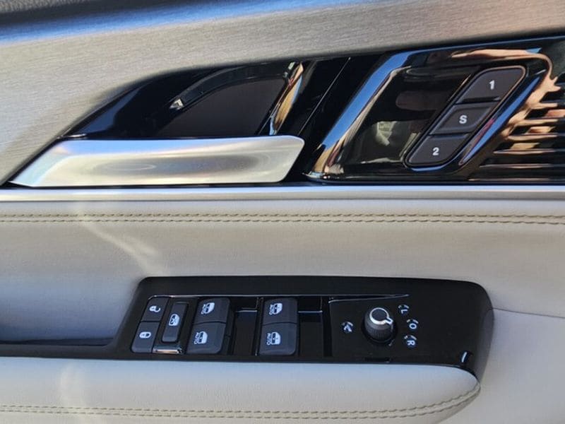 2025 Jeep Wagoneer Series III - Photo 20