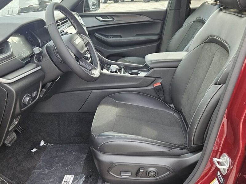 2025 Jeep Grand Cherokee Altitude - Photo 7