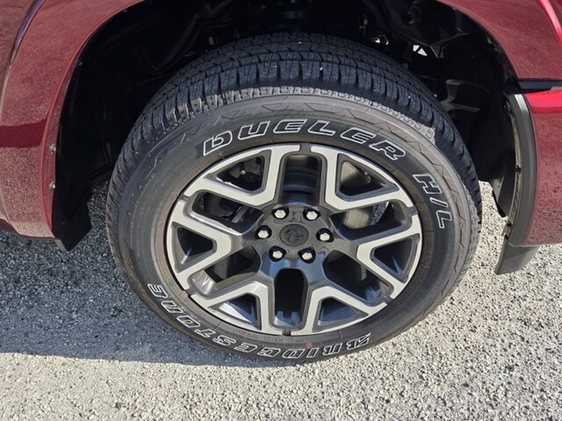 2026 RAM 1500 Laramie - Photo 15