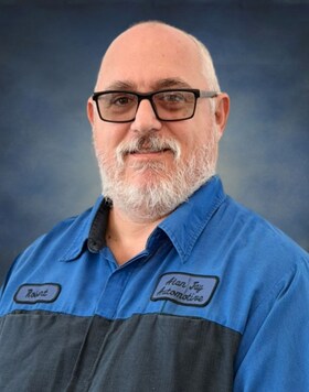 Staff member Robert N. from ID_1a677a94f0a1