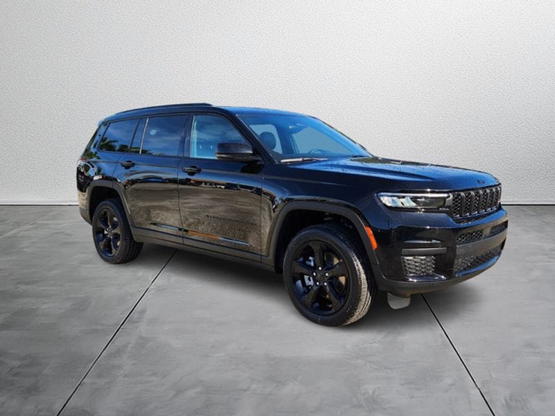 2025 Jeep Grand Cherokee L Altitude's photo