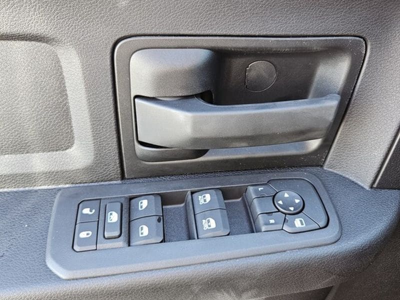 2026 RAM 3500 Tradesman - Photo 17