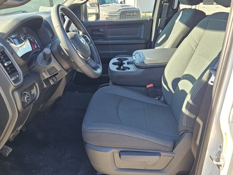 2026 RAM 3500 Tradesman - Photo 8