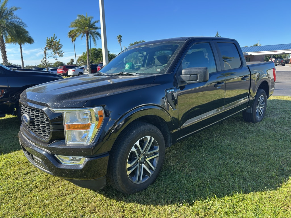 Used 2022 Ford F-150 XL Truck SuperCrew Cab