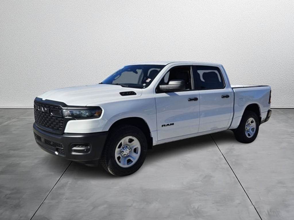 New 2026 Ram 1500 TRADESMAN CREW CAB 4X4 5'7 BOX Pickup