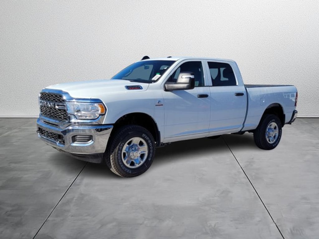 New 2024 Ram 2500 TRADESMAN CREW CAB 4X4 6'4' BOX Pickup