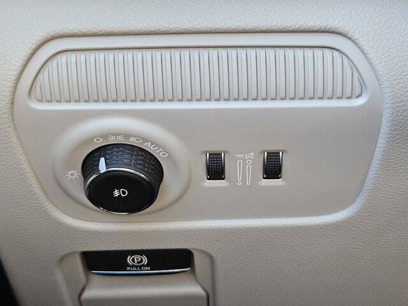 2025 Jeep Wagoneer Series III - Photo 24