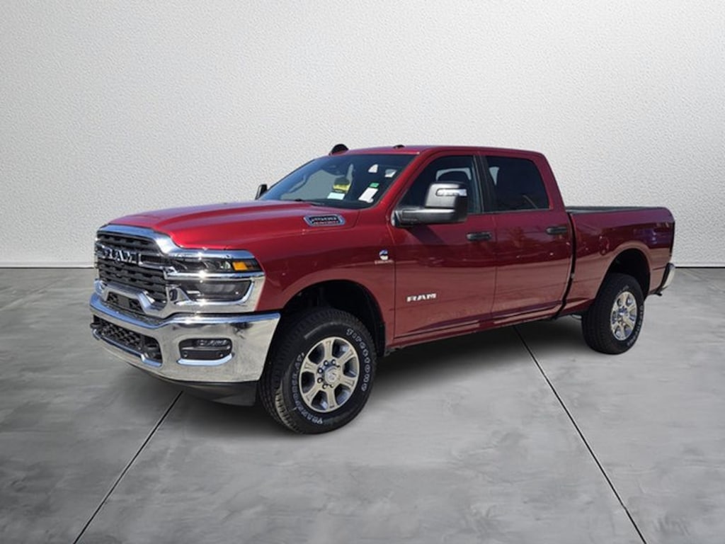 New 2026 Ram 2500 BIG HORN CREW CAB 4X4 6'4 BOX Pickup