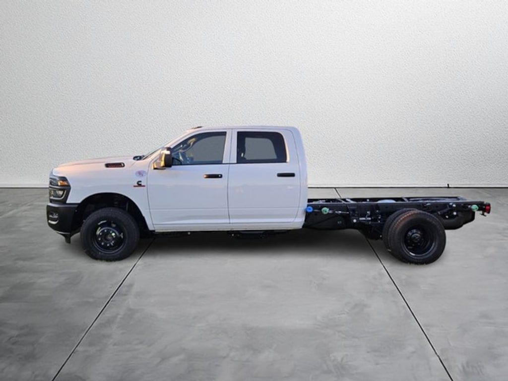 New 2026 Ram 3500 Chassis Cab Tradesman/Big Horn Pickup