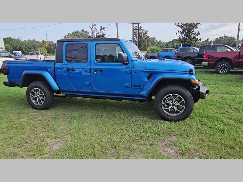 2025 Jeep Gladiator Sport S - Photo 30